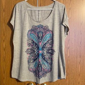 5/$25 Gray Sonoma Tee with Pretty Blue and pink